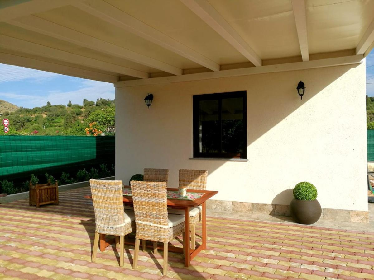 Vila Casa Tre Noci Lascari Exteriér fotografie