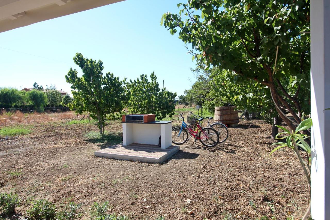 Vila Casa Tre Noci Lascari Exteriér fotografie